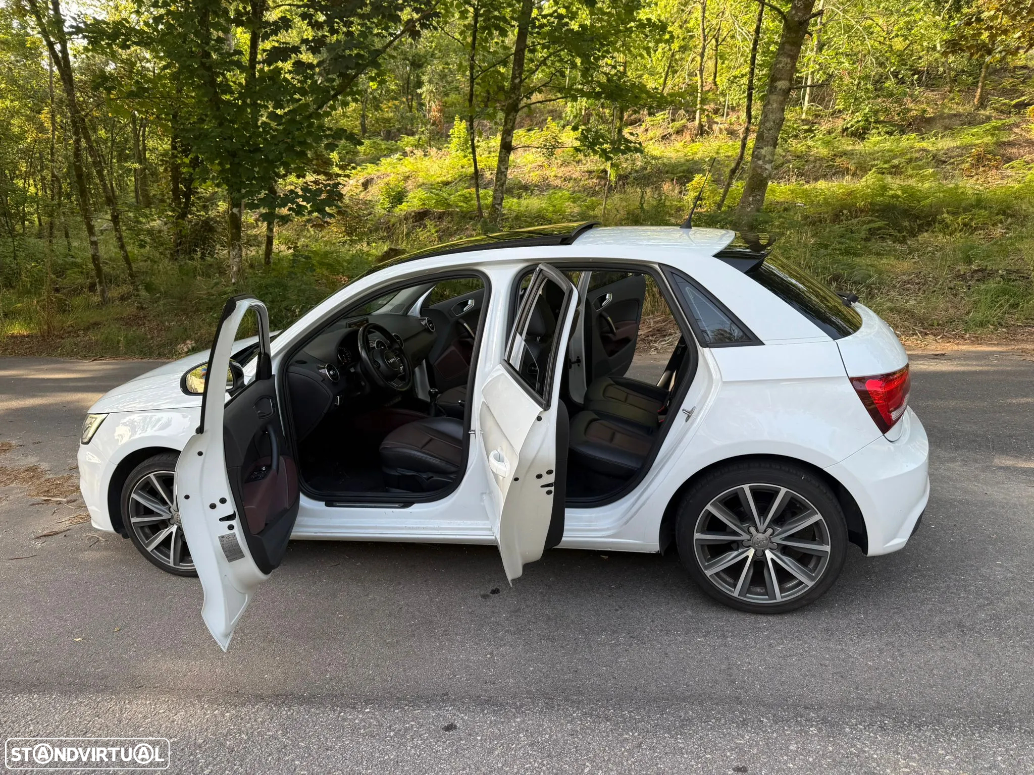 Audi A1 Sportback 1.6 TDI S line edition - 24