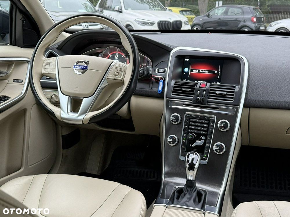Volvo XC 60 - 22