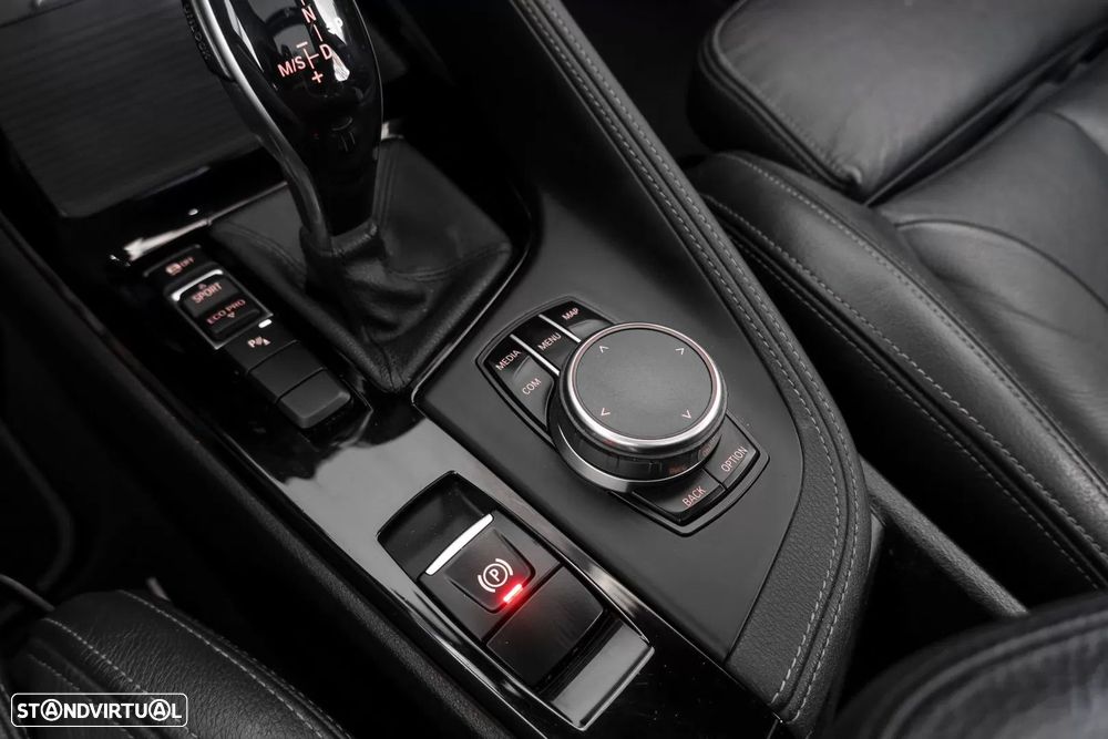 BMW X2 18 i sDrive Auto Pack M — fotografia 10