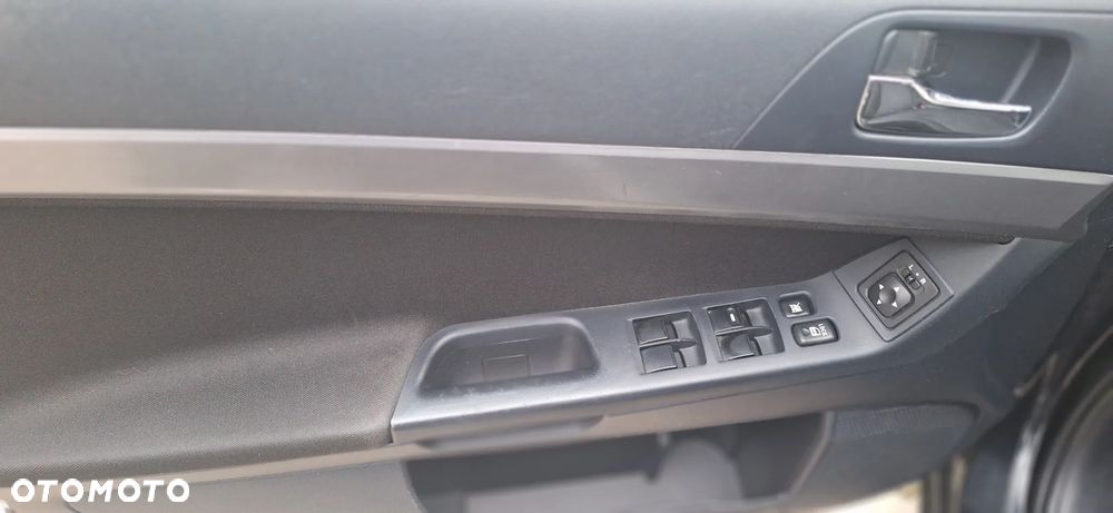 Mitsubishi Lancer - 6