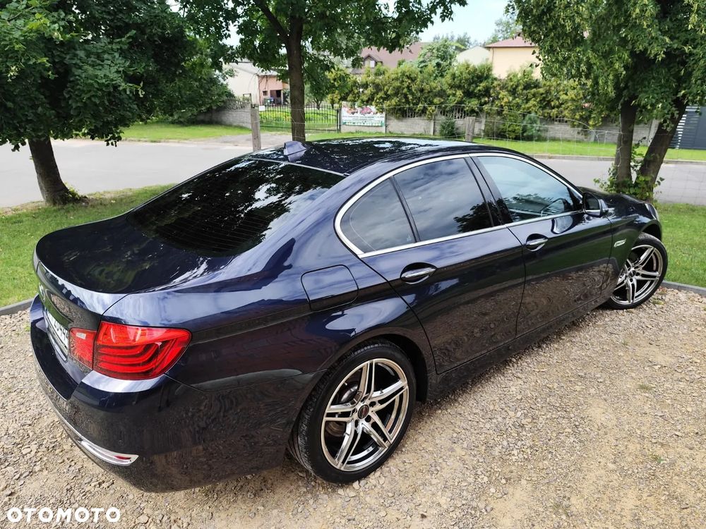 BMW Seria 5 520d Luxury Line - 3