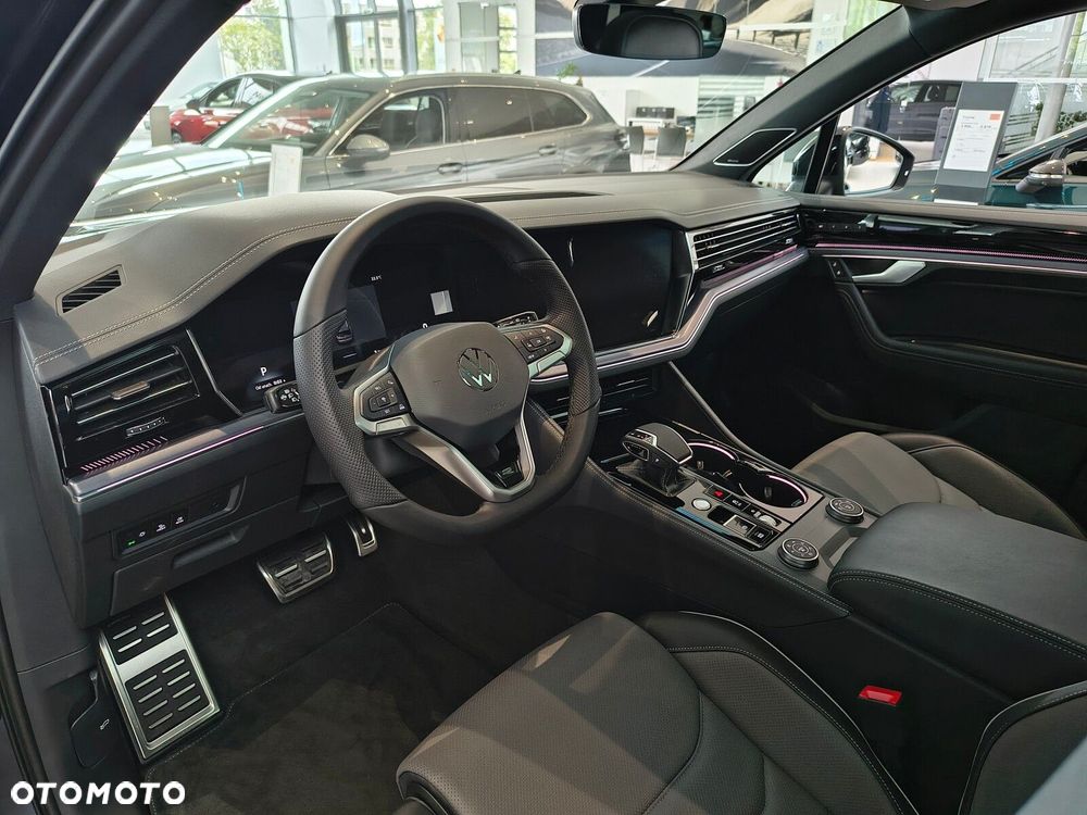 Volkswagen Touareg - 13