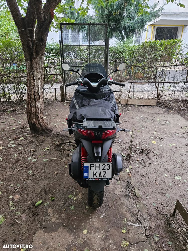 Piaggio MP3 300 Sport - 6