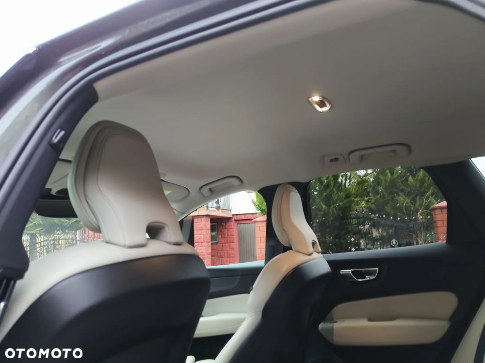 Volvo XC 60 D4 Geartronic Inscription - 16