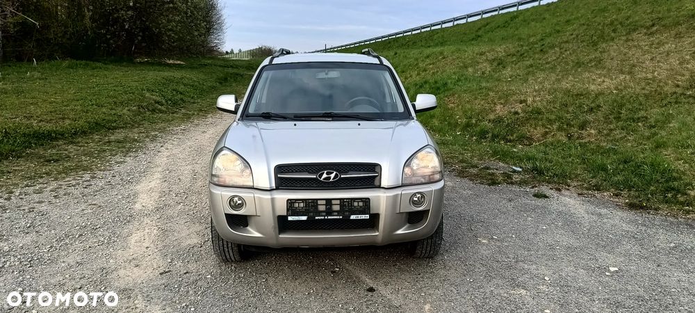 Hyundai Tucson 2.0 4WD GLS - 8