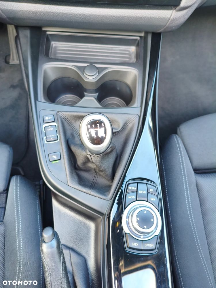 BMW Seria 1 - 15