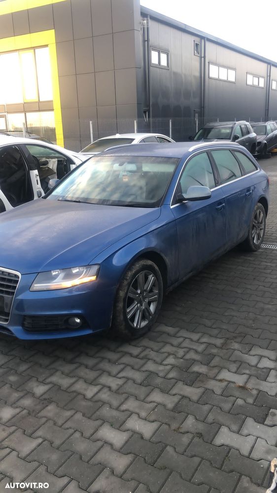 Dezmembram Audi A4 B8 2.0 TDI an fabr. 2011 - 2