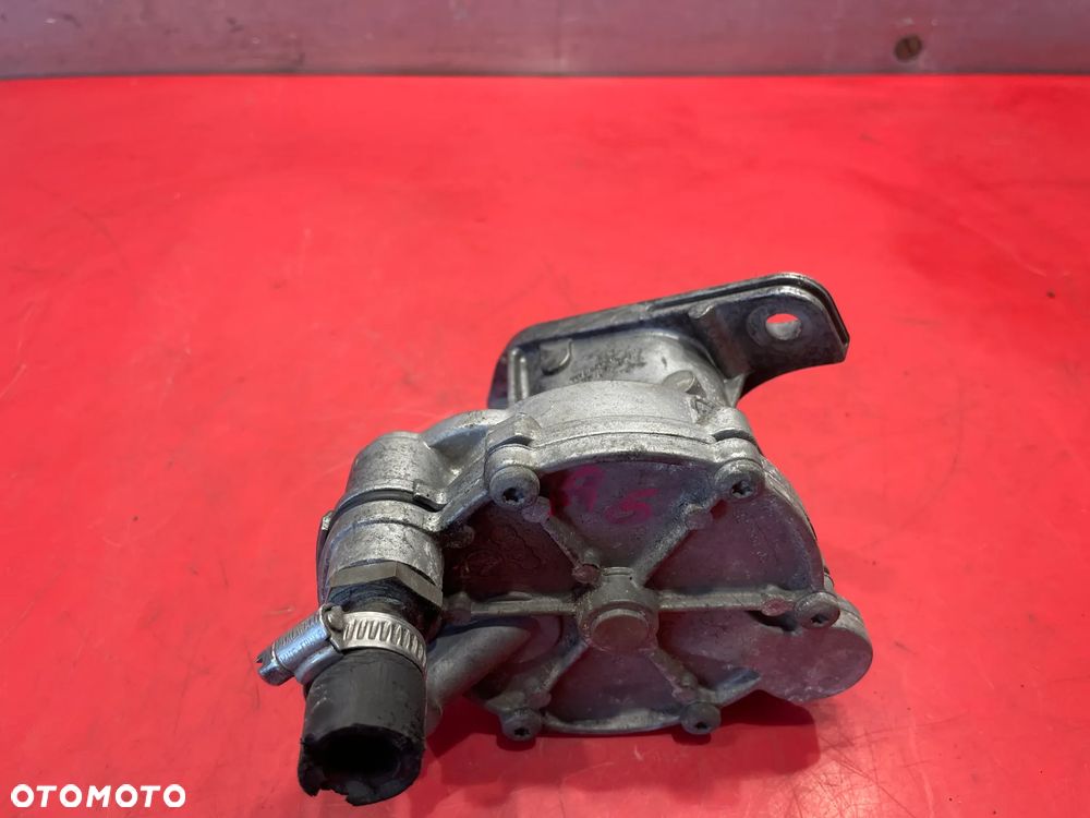 POMPA VACUM AUDI A6 C5 - 1