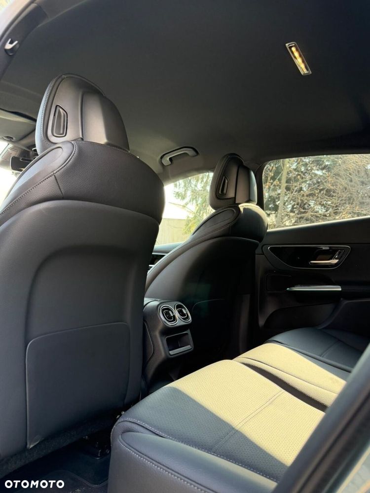 Mercedes-Benz GLC - 11