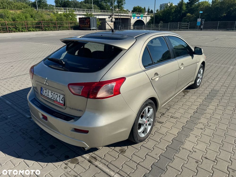 Mitsubishi Lancer 1.8 Invite - 2