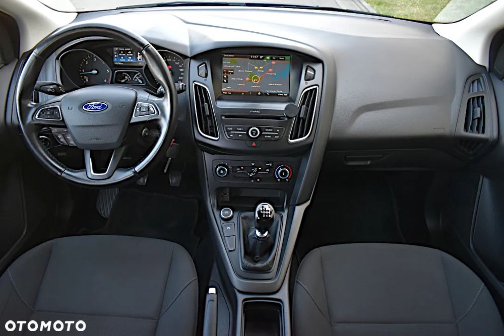Ford Focus 1.5 TDCi DPF Start-Stopp-System Titanium - 6