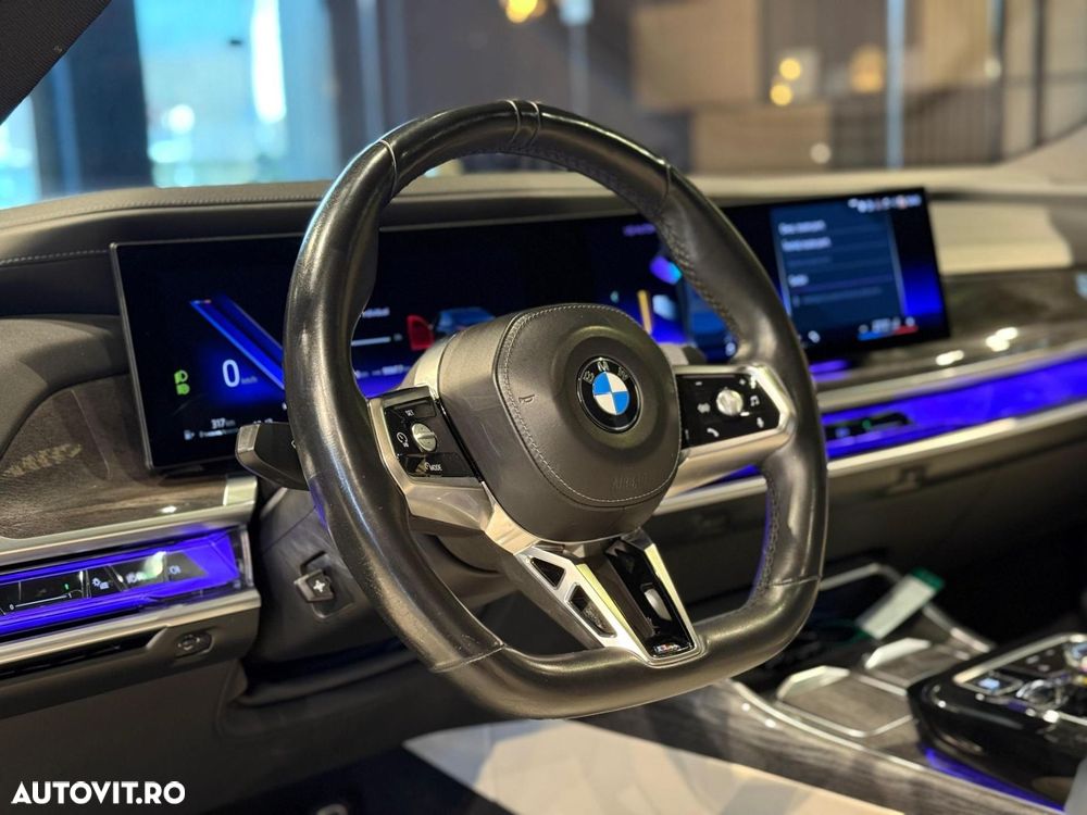 BMW Seria 7 740d xDrive - 31