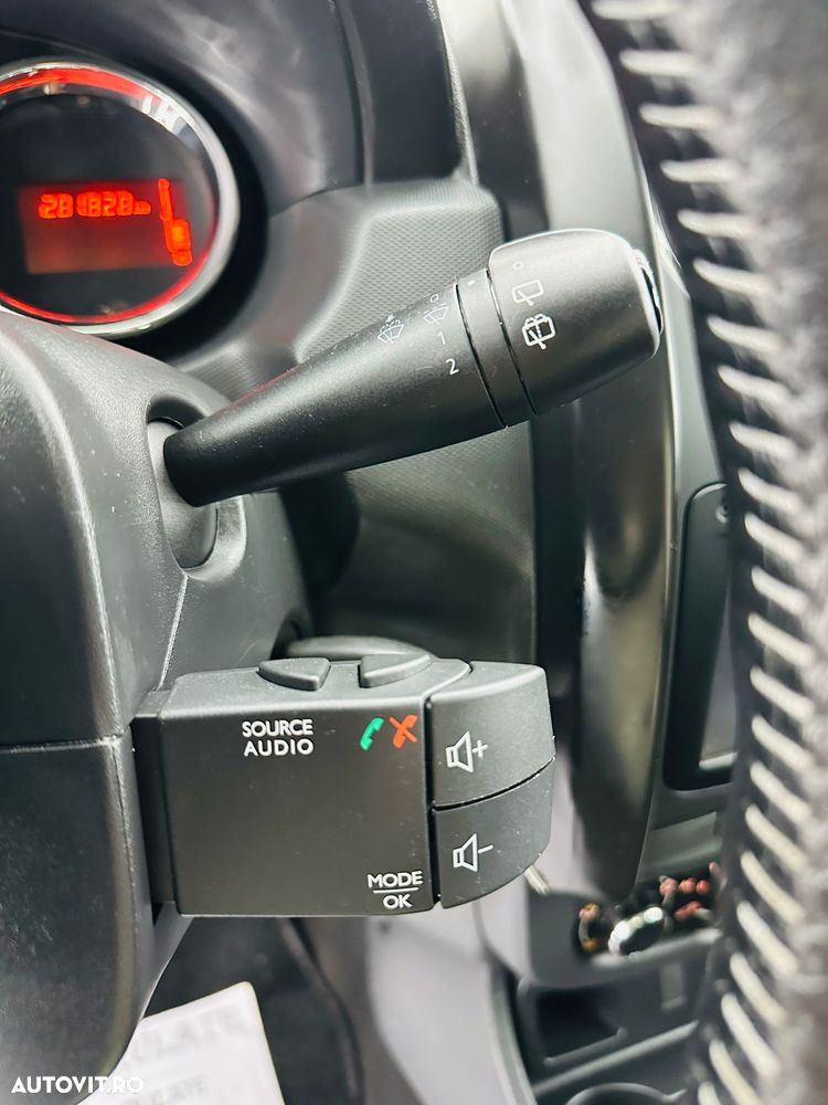 Dacia Duster dCi 110 FAP 4x2 Urban Explorer - 18