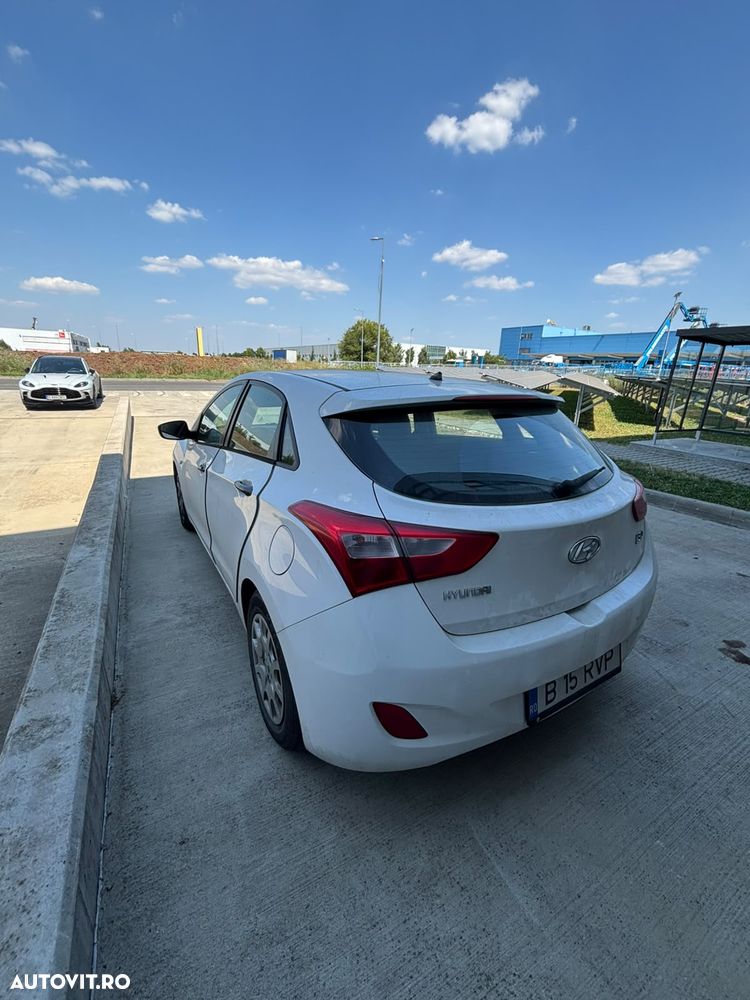 Hyundai i30 1.4 CRDi Comfort - 2