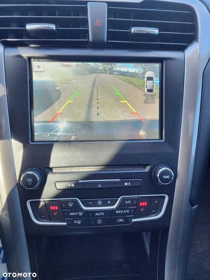 Ford Fusion 2.0 EcoBoost Titanium - 17