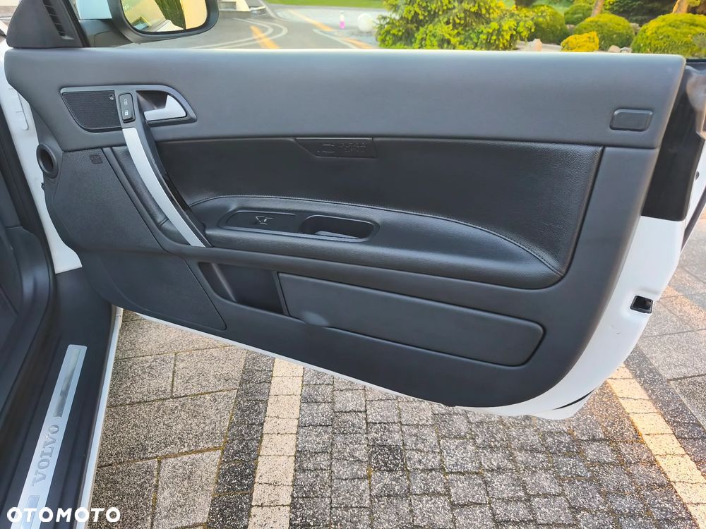 Volvo C70 D3 Summum - 25