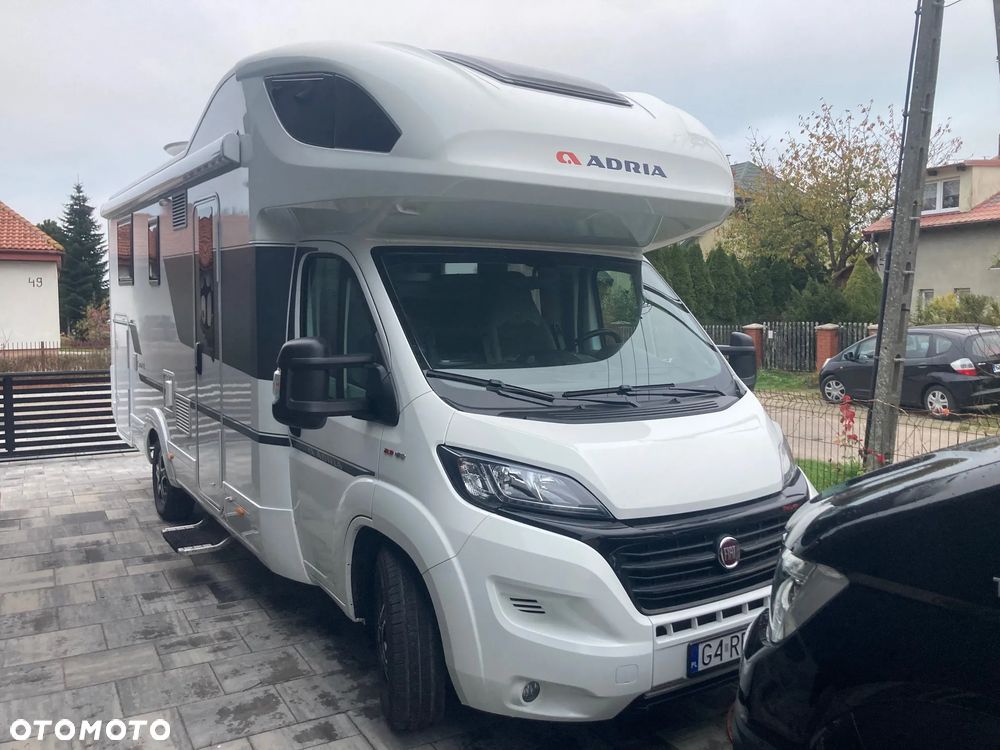 Adria Coral XL
