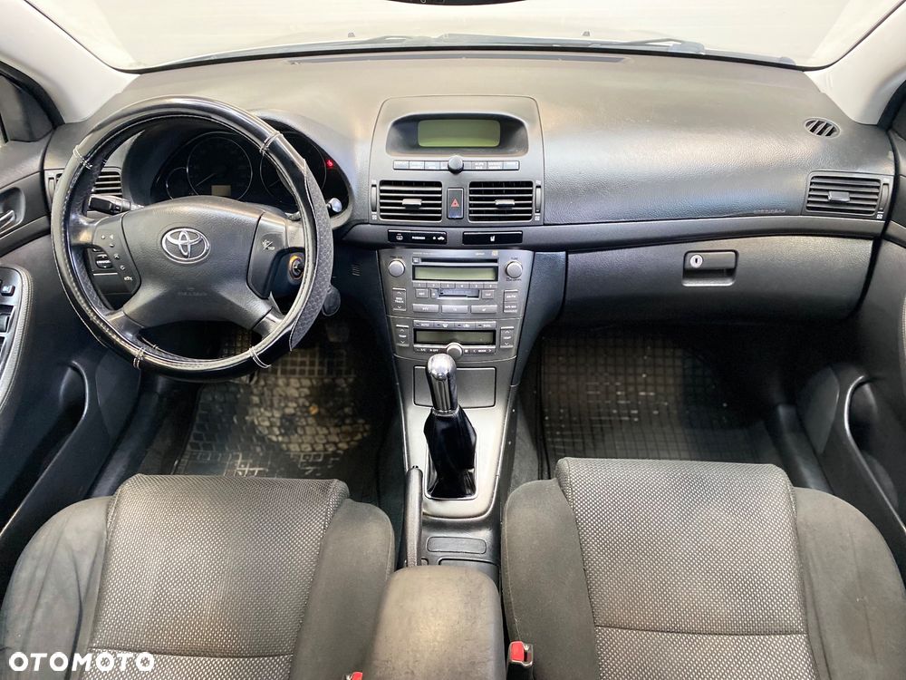 Toyota Avensis 2.0 D-4D Sol - 9