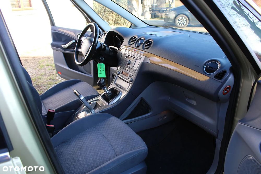 Ford Galaxy 1.8 TDCi Ghia - 14