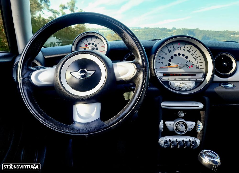 MINI 3 Portas Cooper 50 Mayfair - 8