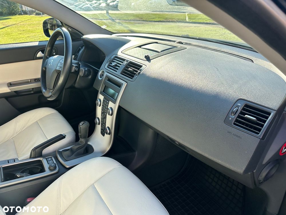 Volvo S40 1.6D Momentum - 32