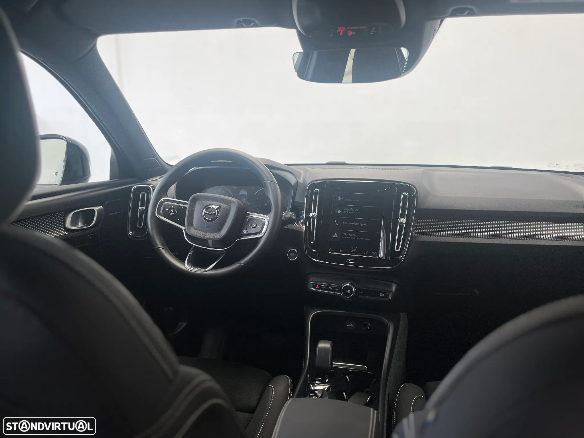 Volvo XC 40 1.5 T2 Plus Dark Auto - 13