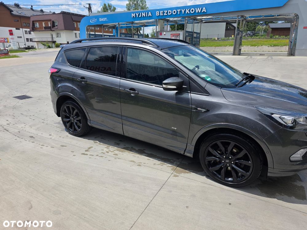Ford Kuga - 2