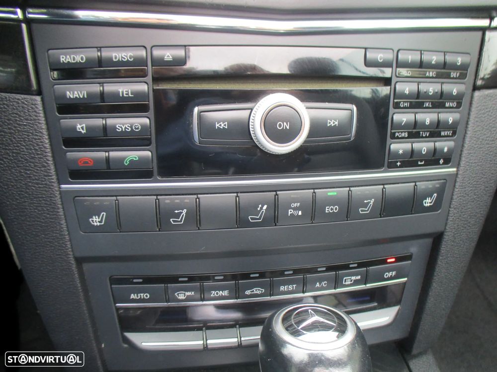 Mercedes-Benz E 250 CDi Avantgarde BlueEfficiency Auto - 27