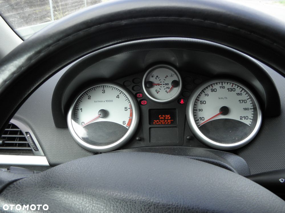 Peugeot 207 1.4 HDi Trendy - 10