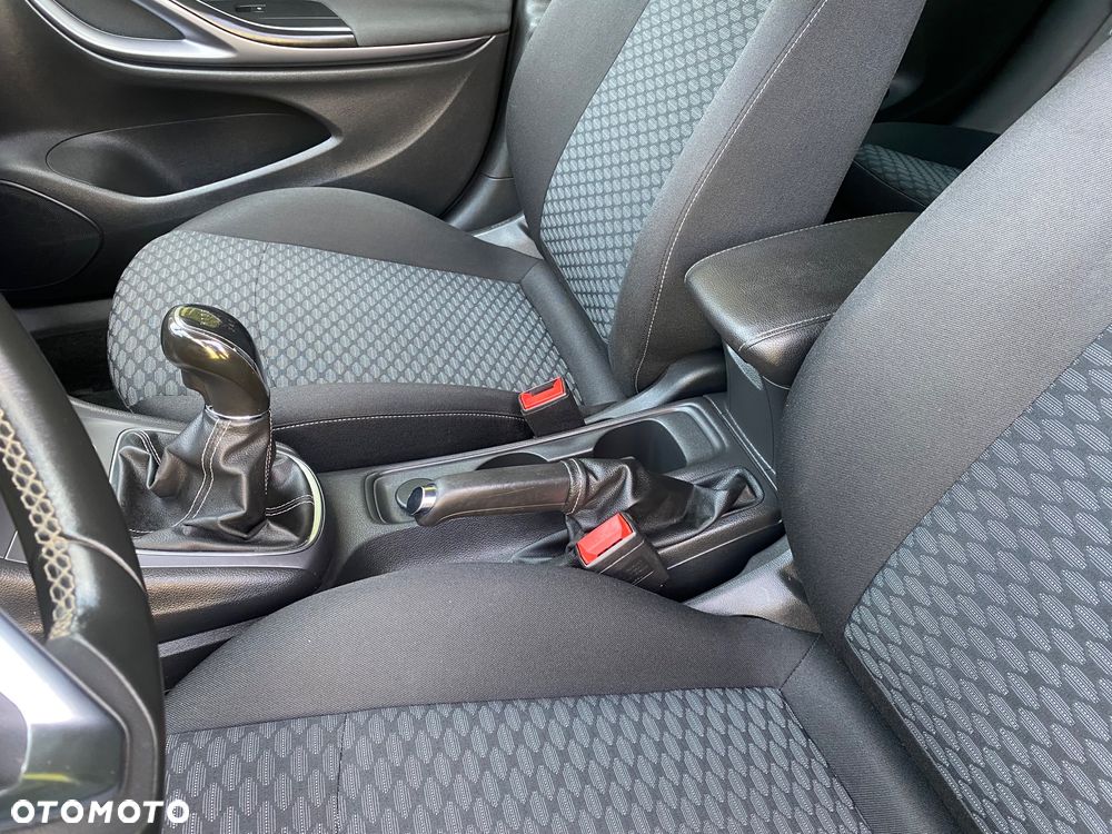Opel Astra 1.6 D (CDTI) Innovation - 24