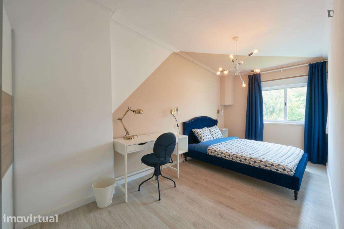 Quarto - localizado em Estrela Lisbon - Grande imagem: 3/33