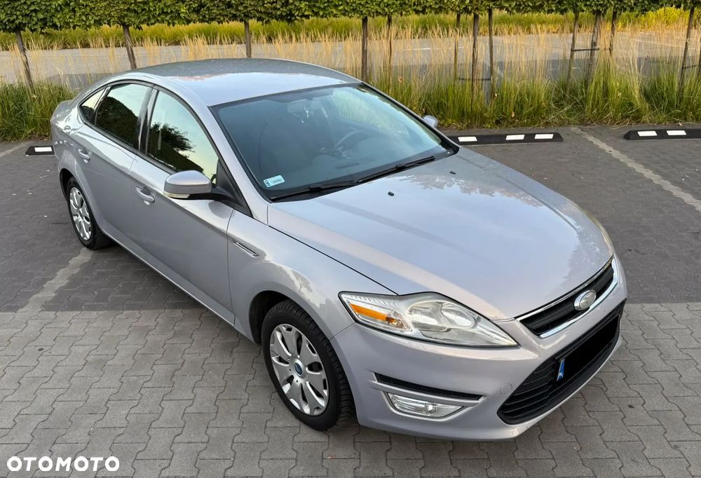 Ford Mondeo 2.0 Trend / Trend+ - 12