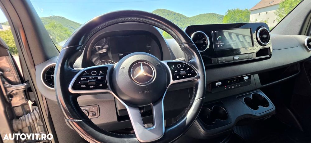 Mercedes-Benz Sprinter - 7