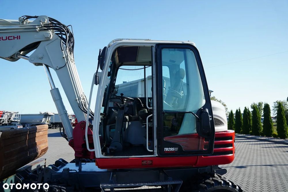 Takeuchi TB 295 W / KOPARKA KOŁOWA / 2016 ROK / - 26
