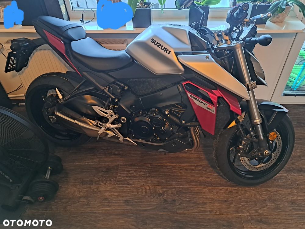 Suzuki GSX - 3