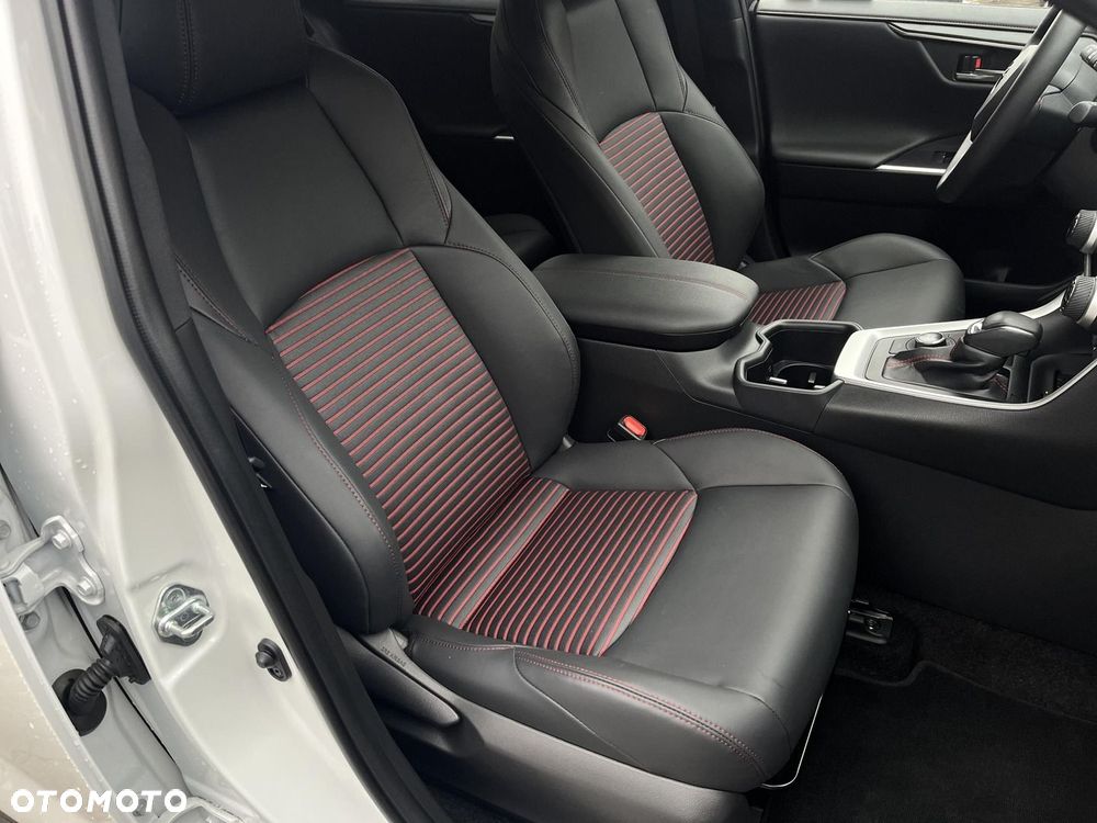 Toyota RAV4 - 12