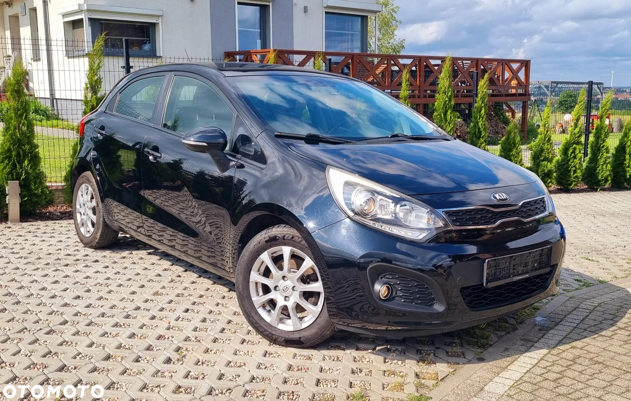 Kia Rio 1.4 Business Line Plus - 3