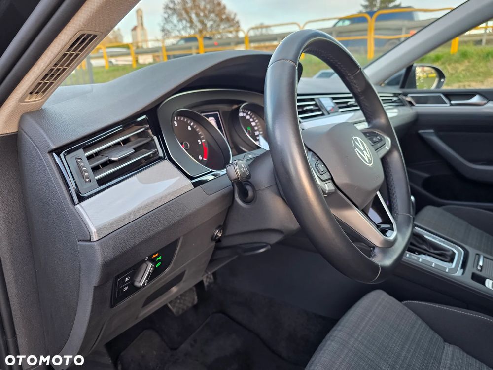 Volkswagen Passat ver-2-0-tdi-evo-business-dsg - 9
