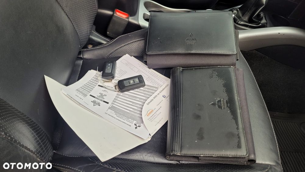 Mitsubishi Outlander 2.2 DI-D 4WD Invite - 39