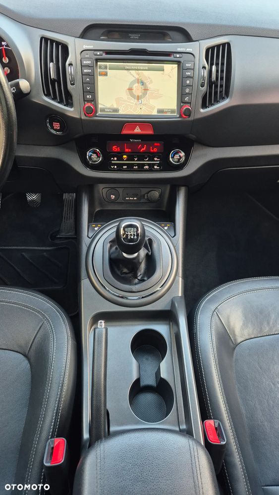 Kia Sportage 1.7 CRDI 2WD ISG Dream-Team Edition - 29