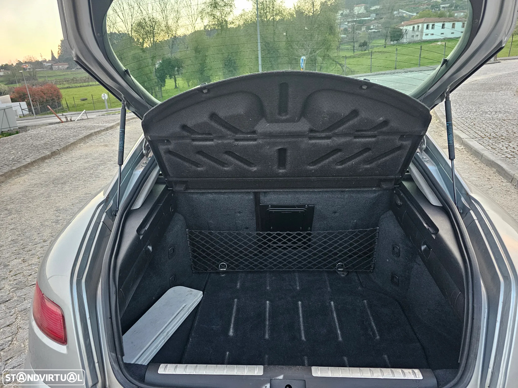 Alfa Romeo GT 1.9 JTD M-JET - 17