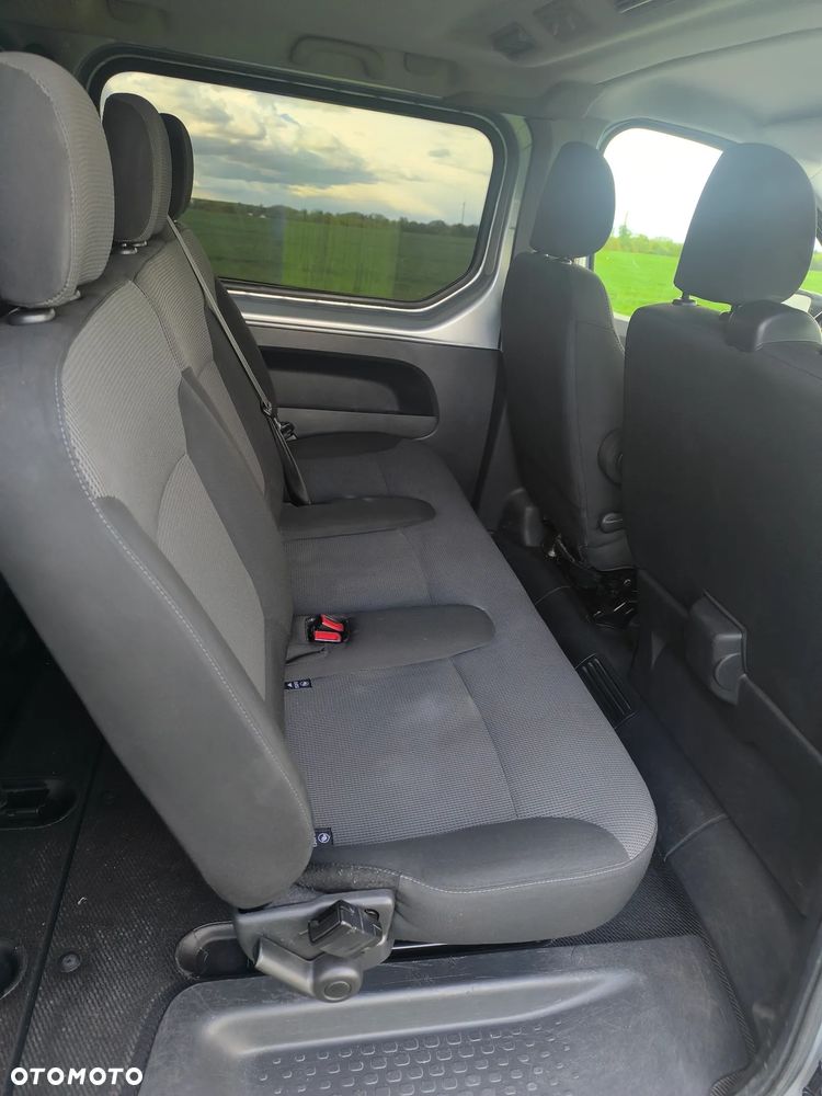 Renault Trafic 2.0 dCi - 13
