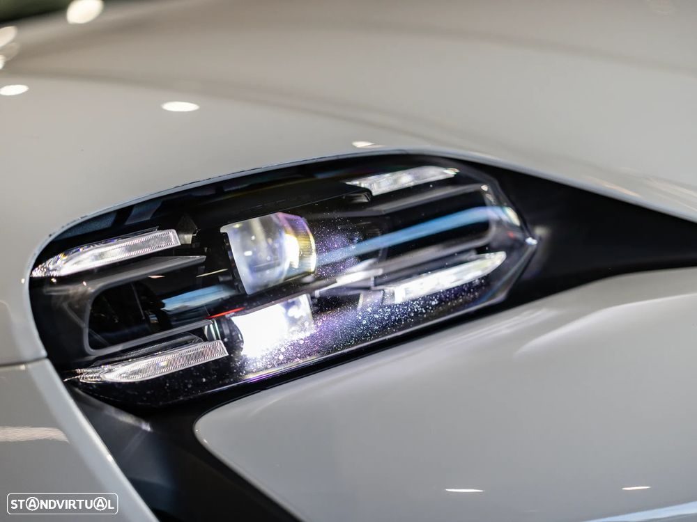 Porsche Taycan Sport Turismo bateria Performance Plus - 42
