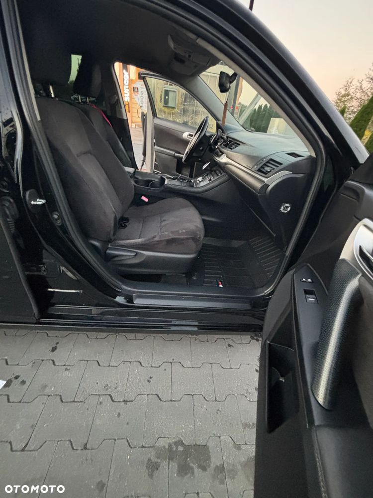 Lexus CT - 21