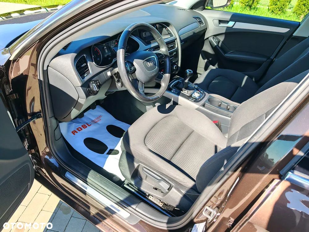 Audi A4 Avant 2.0 TDI DPF Attraction - 8