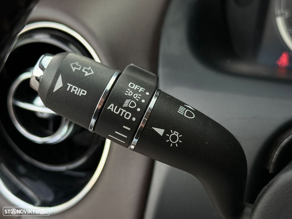 Jaguar XJ 3.0 D V6 Premium Luxury - 35