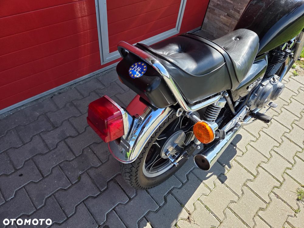 Suzuki GS - 8