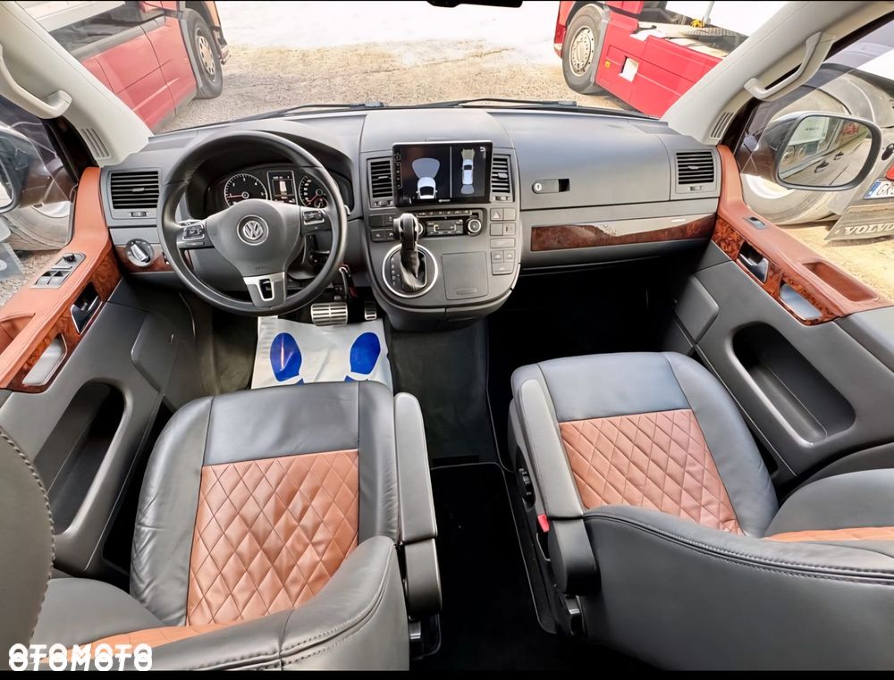 Volkswagen Multivan - 5