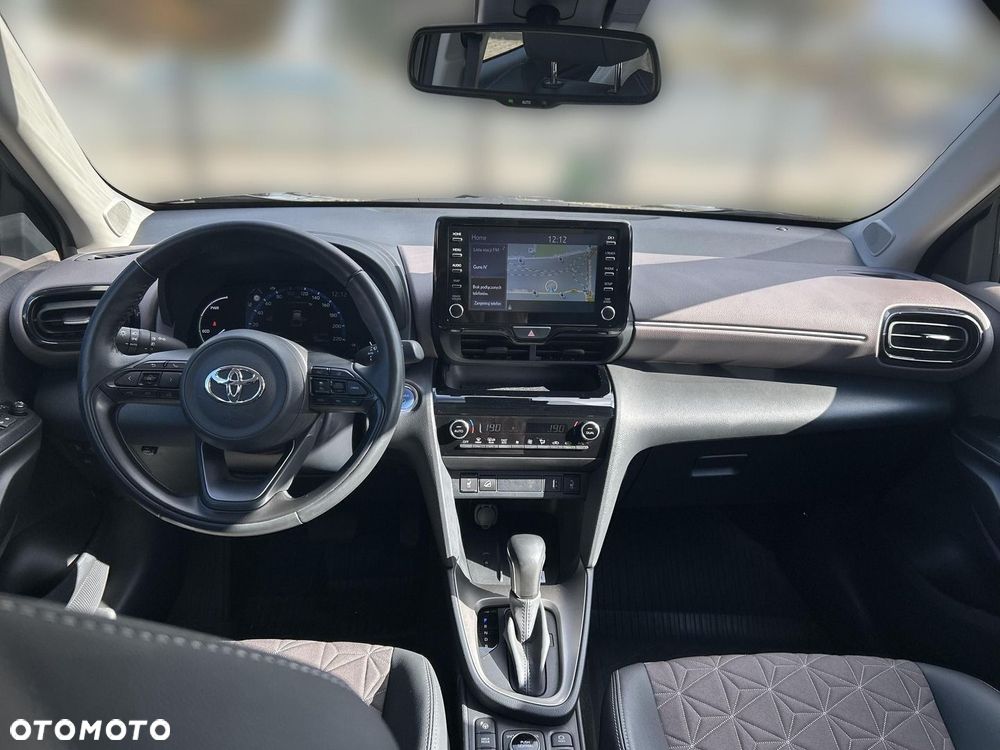 Toyota Yaris Cross - 16