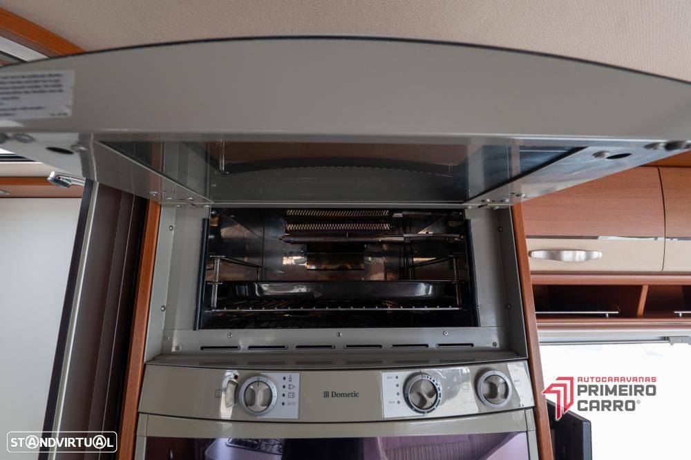 Hymer Classe B sala grande - 23